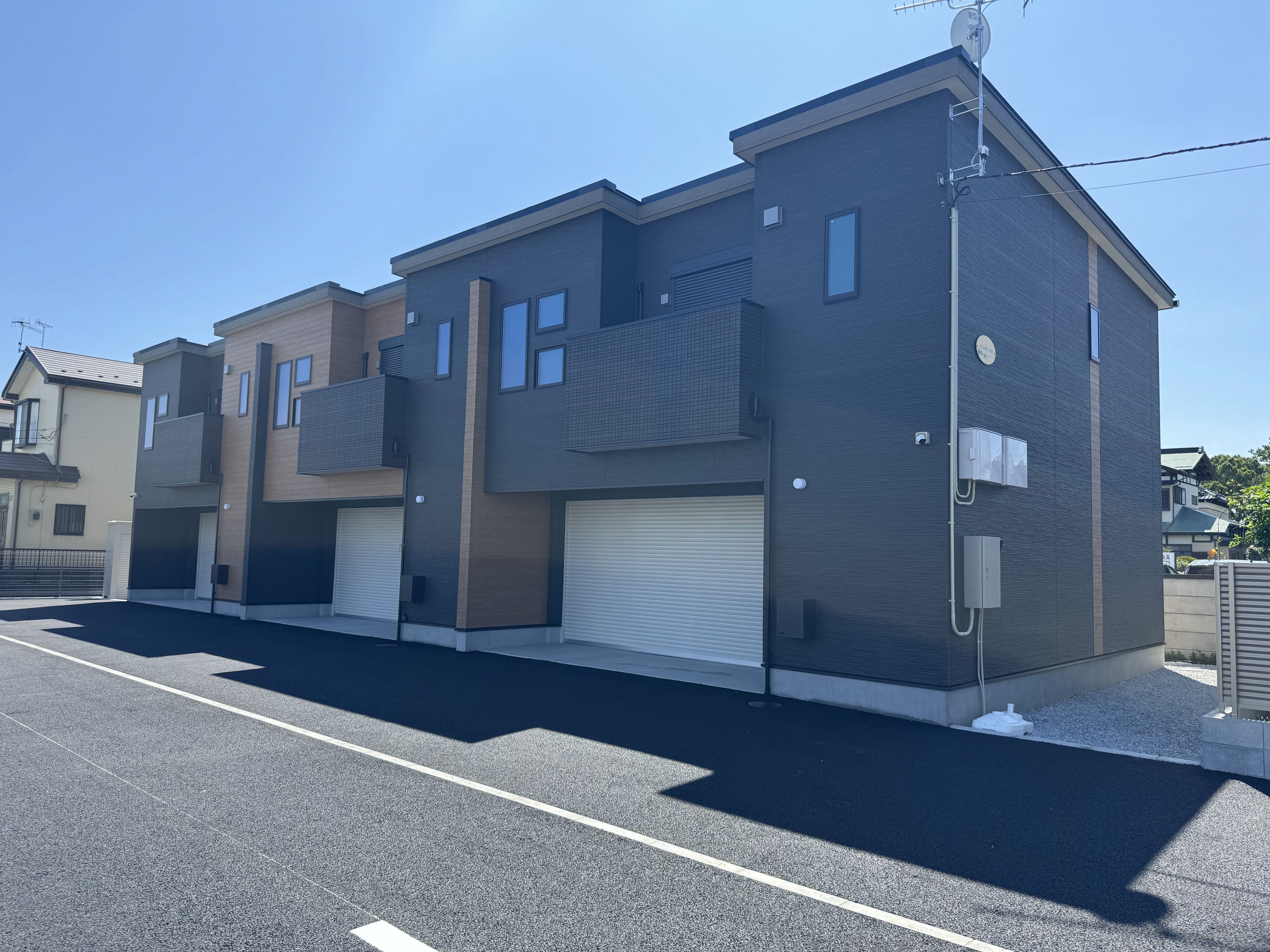 神奈川県寒川町のガレージハウス「パンプキン湘南」の外観② loading=