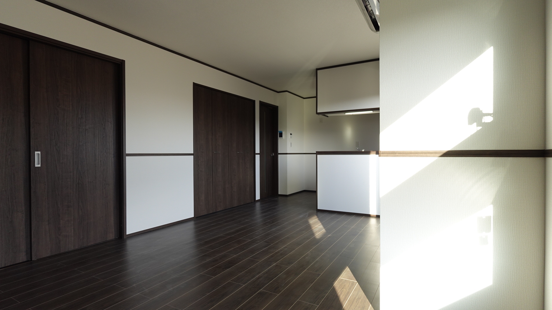 対面キッチンのあるLDK
 loading=