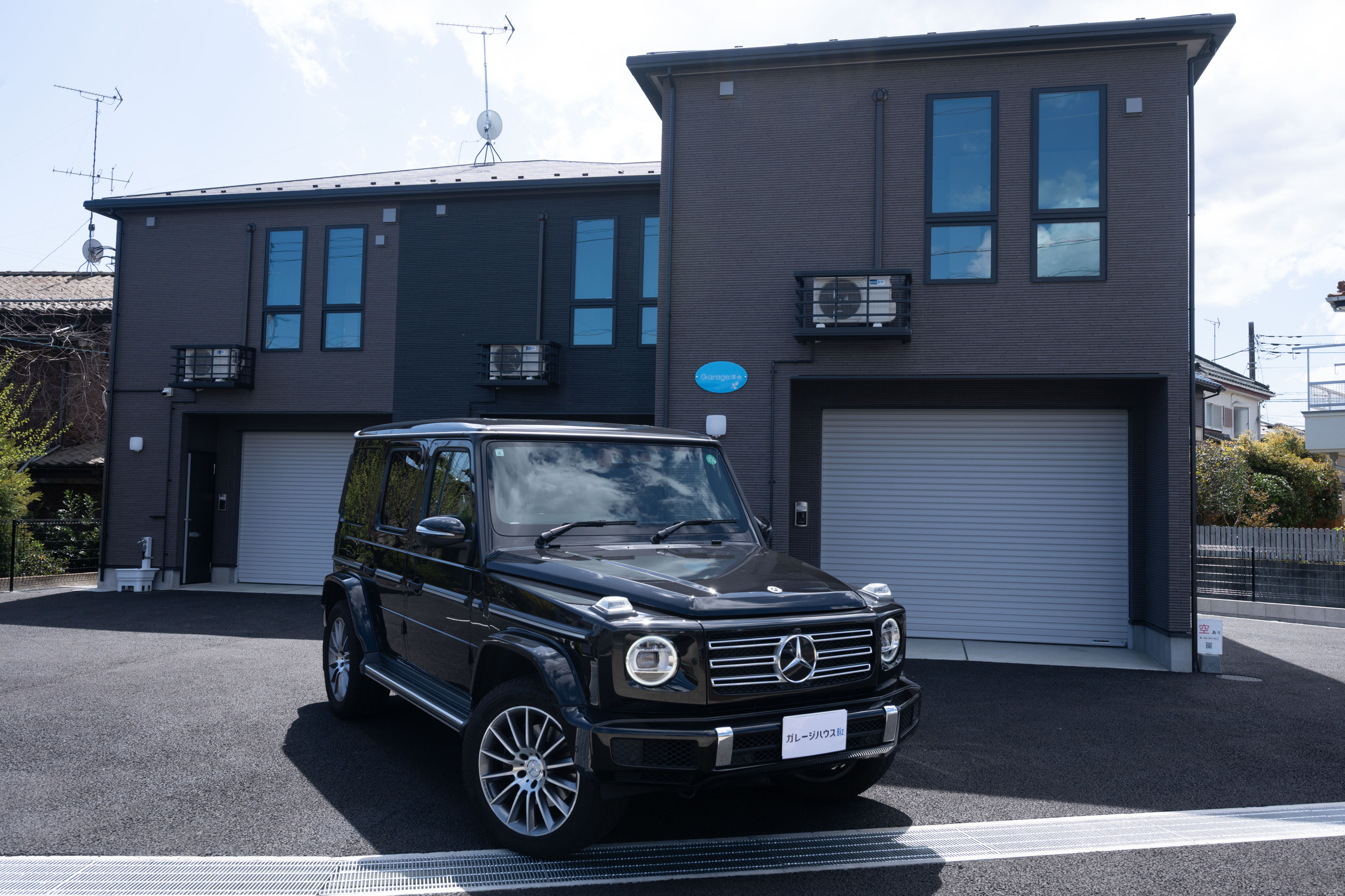 八王子市のガレージハウス「Garage 清水」の外観③ loading=