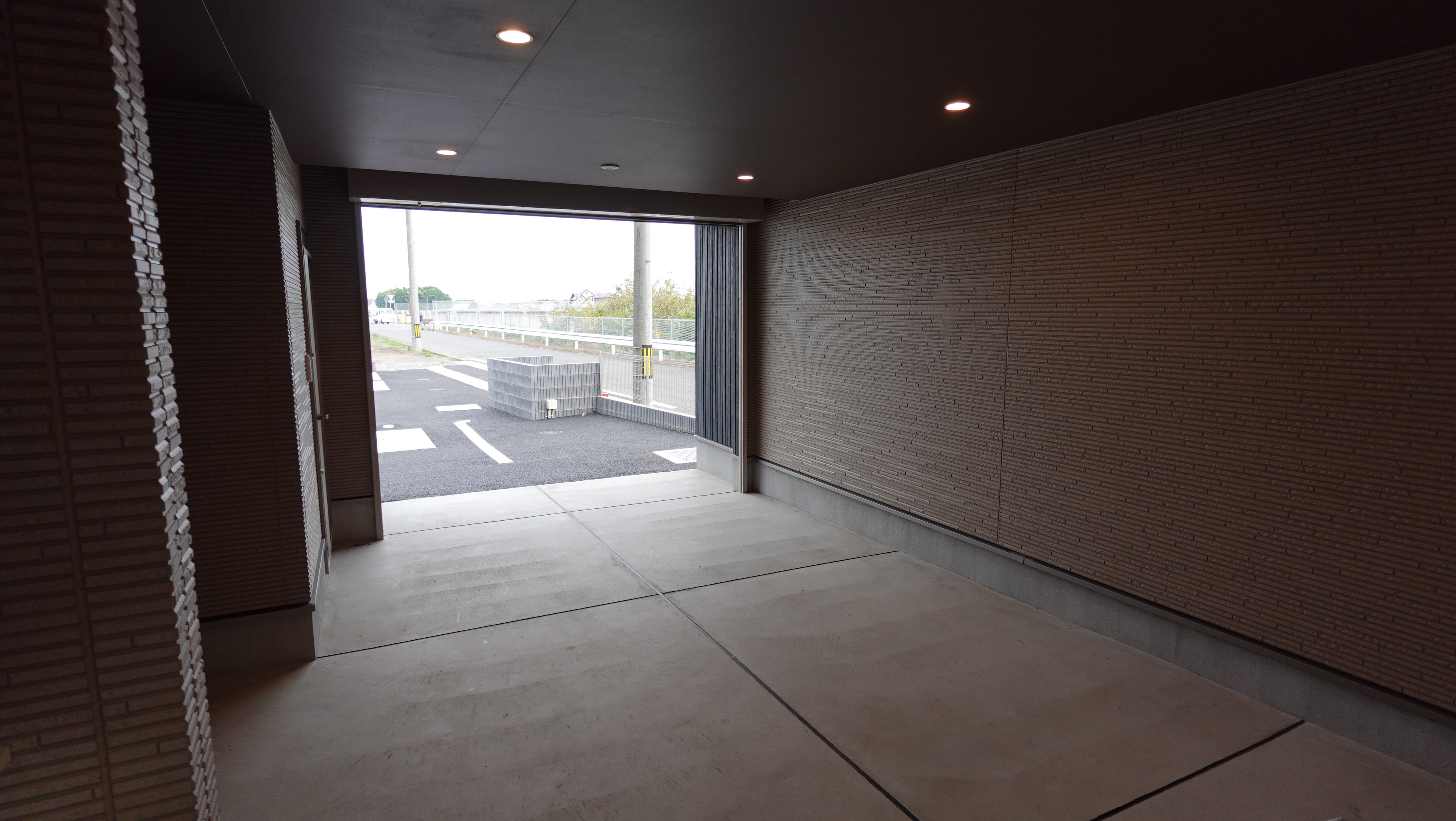 ガレージの奥行は6.3m loading=