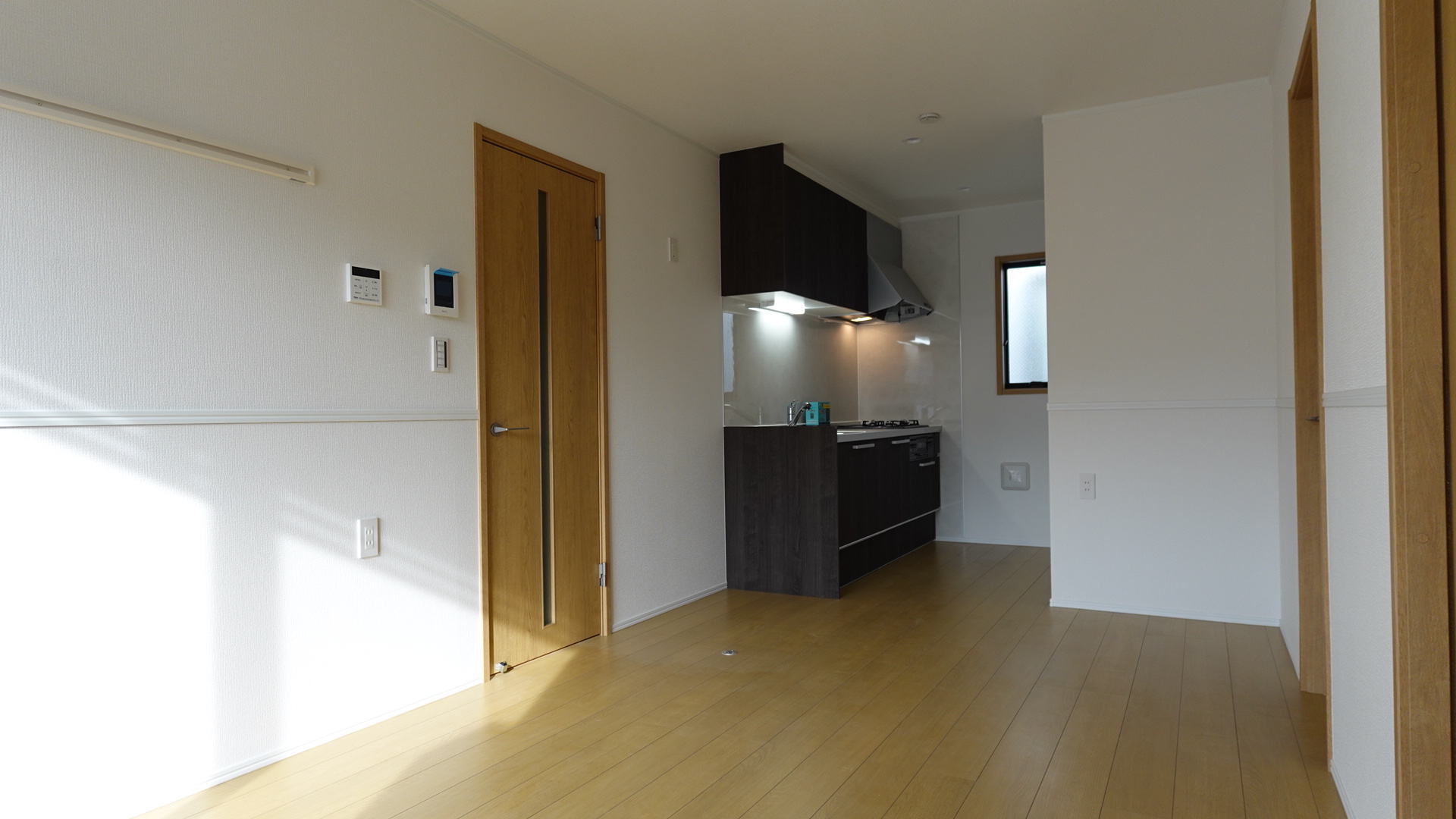 LDKは10.2帖の広さ loading=