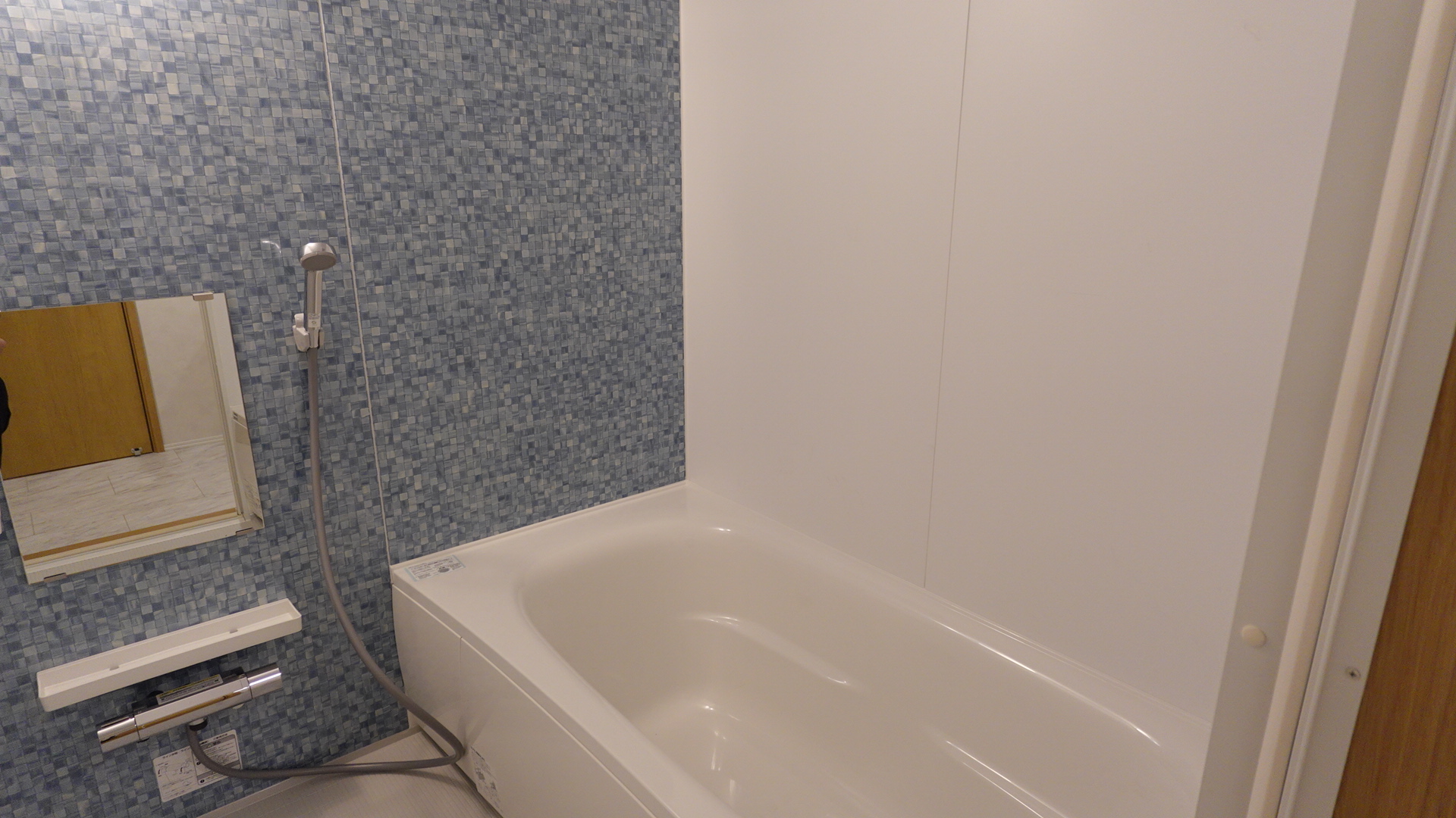 浴室換気乾燥機付きのユニットバス loading=