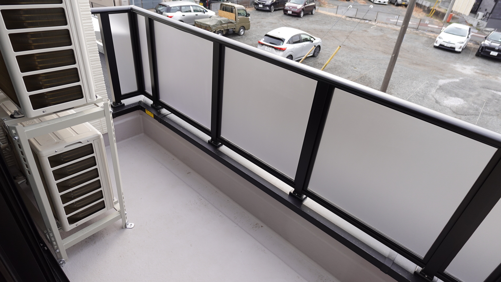 リビングから出入り可能なバルコニー loading=