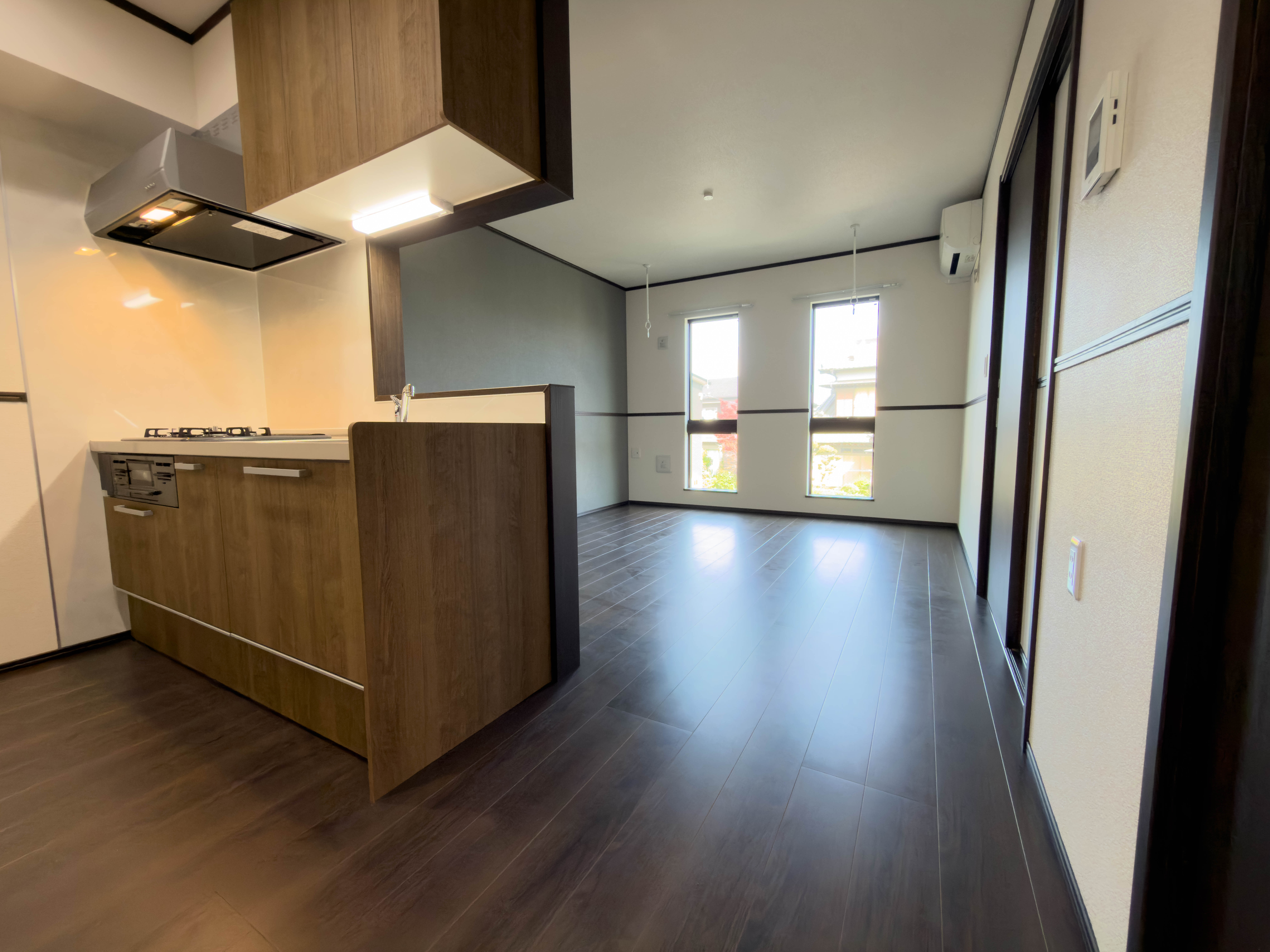 対面式キッチンのある11.7畳のLDK
 loading=