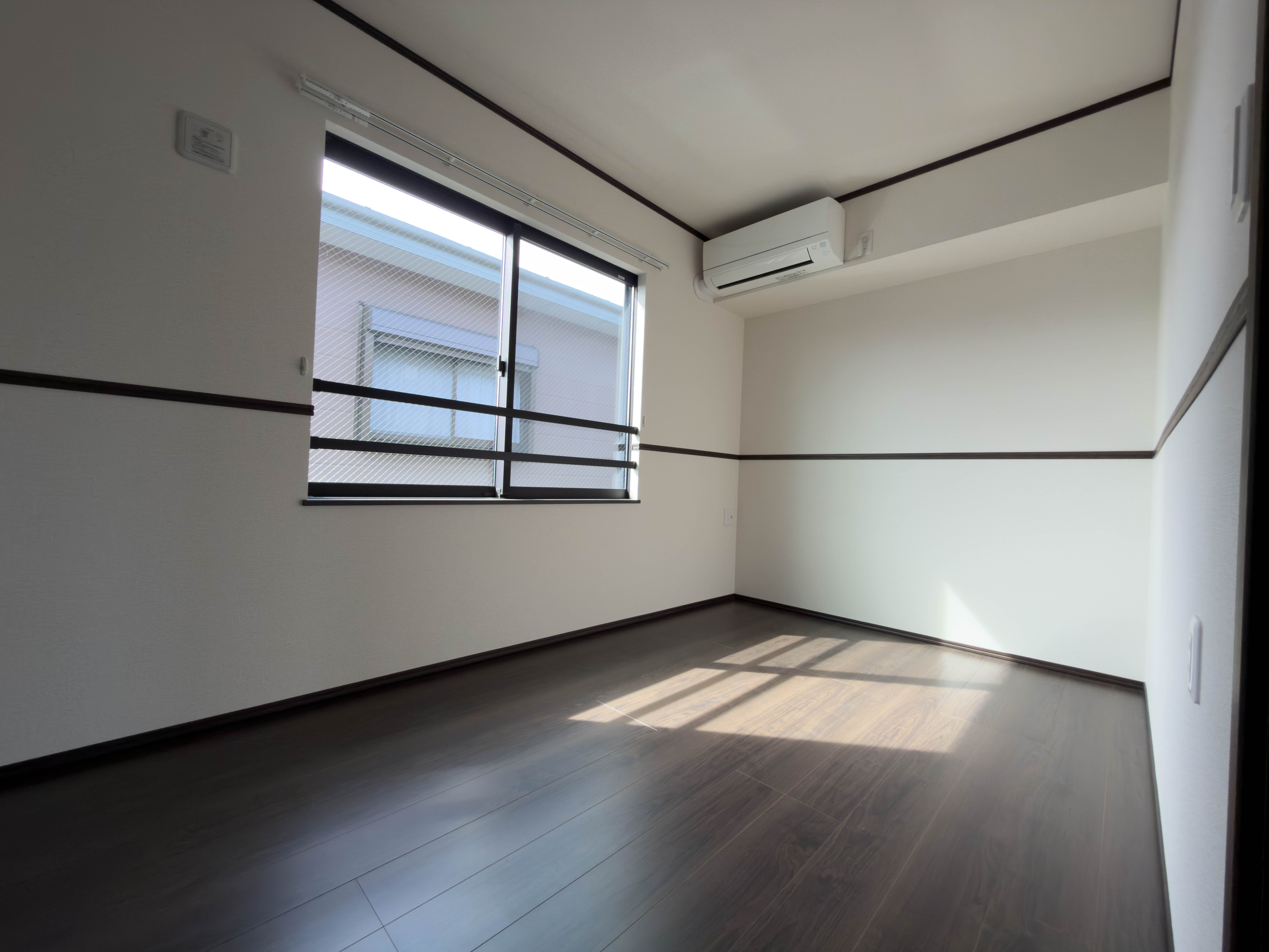 5.1帖の洋室にもエアコンが標準装備
 loading=